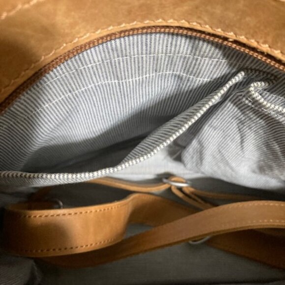 Duluth Trading Company nice leather shoulder bag - Picture 3 of 11